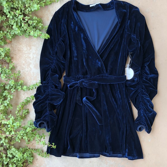 Tularosa Dresses & Skirts - Tularosa Midnight Blue Tawney Velvet Wrap Dress